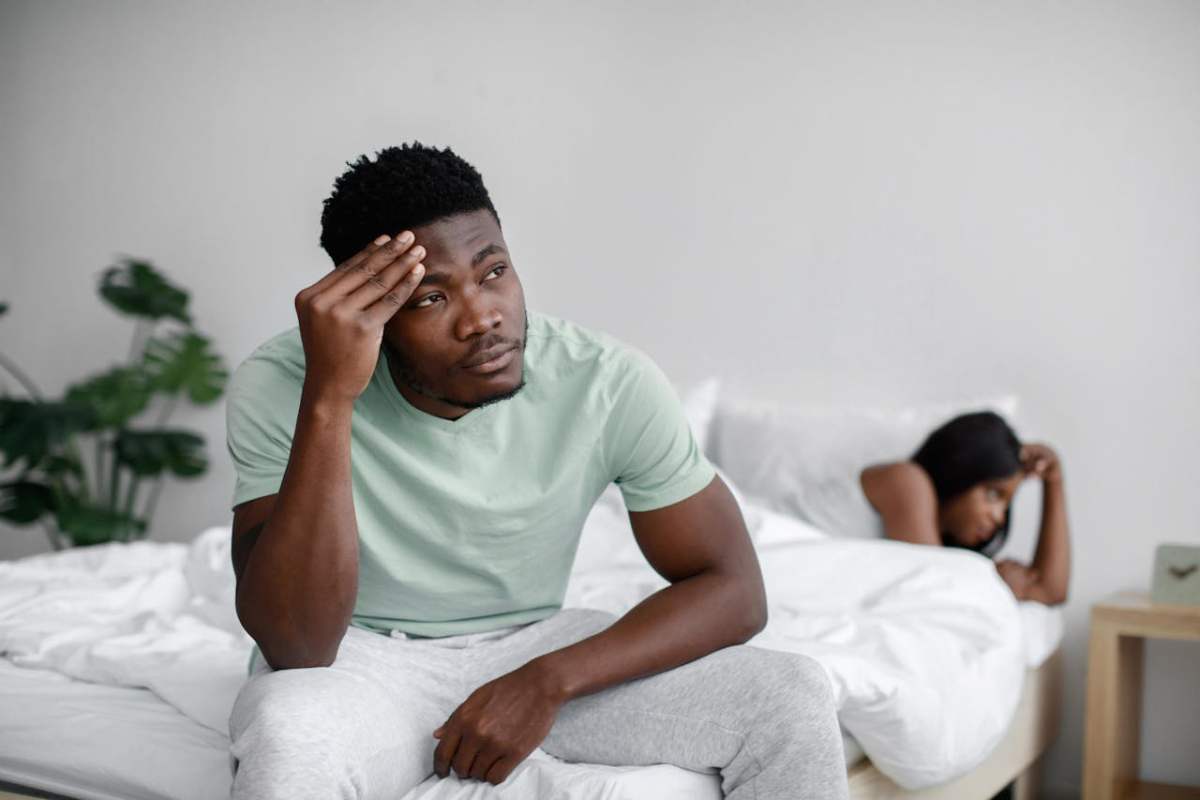 Wie Mycoplasma genitalium Sie betrifft: Symptome und Behandlung